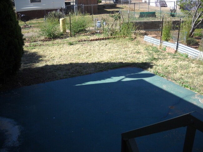 Building Photo - Cute trailer in Golden Acres