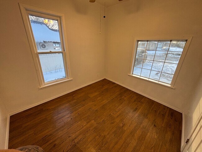 Building Photo - Cute 2 bed 1 bathroom home in Shawnee!