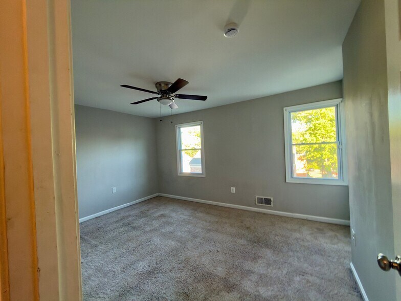 Building Photo - 16707 Chowning Ct