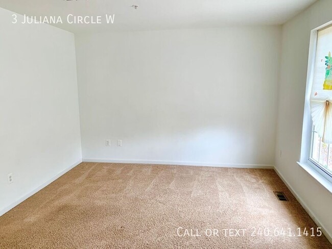 Building Photo - 3 Juliana Cir W