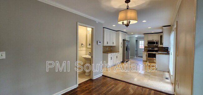 Building Photo - 40 Pheasant Dr SE