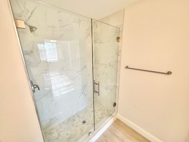 Building Photo - ** ST. CROIX @ PELICAN MARSH ** 2 BED / 2 ...