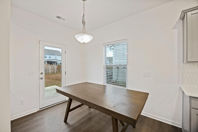 Building Photo - 327 Surfbird Rd