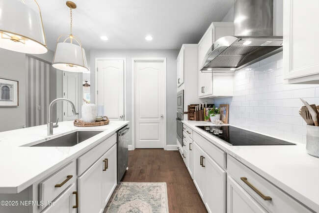 Building Photo - 1067 Seaside Dr N