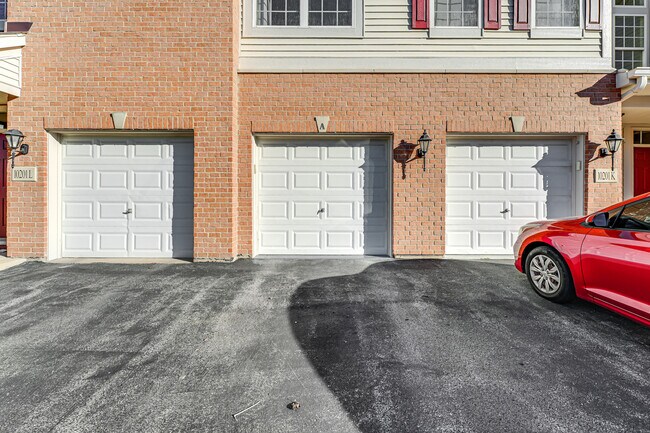 Building Photo - 10201 Camden Ln
