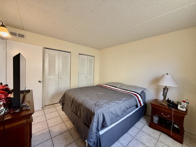 Building Photo - 698 Michigan Ct