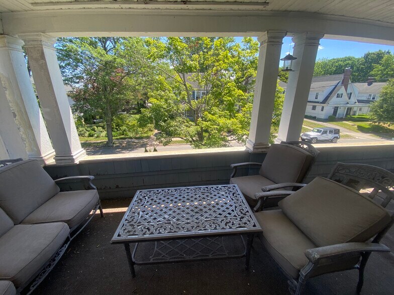 Building Photo - 86 Hilltop Ave