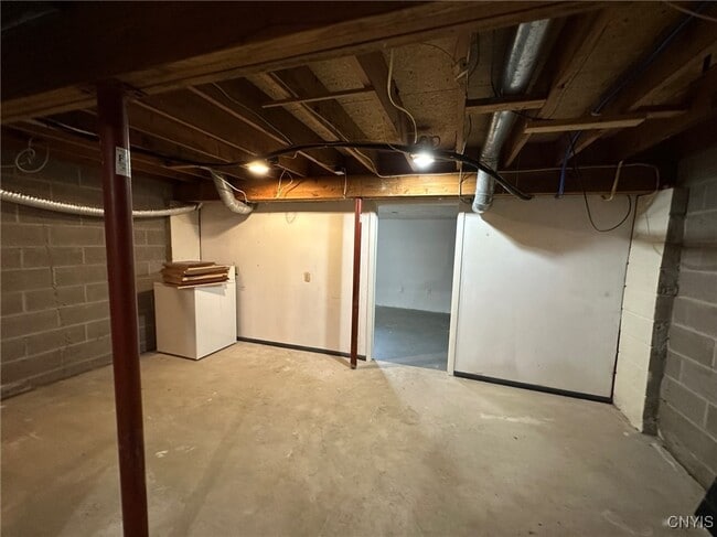 Building Photo - 6148 Bethlehem Ln