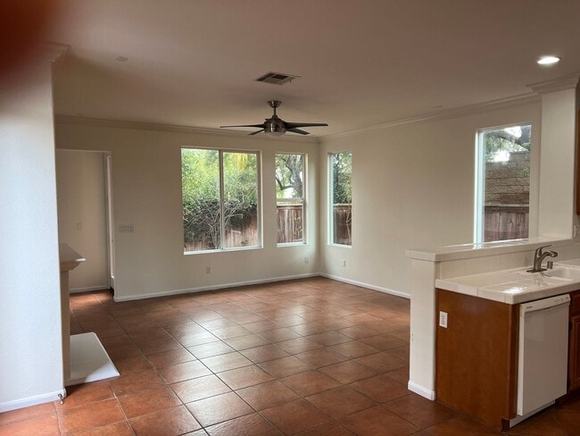 Building Photo - 13561 Lavender Way