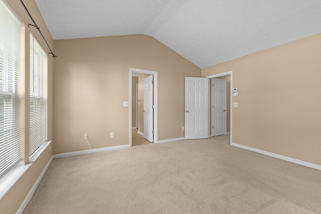 Building Photo - 6225 Shenfield Ln