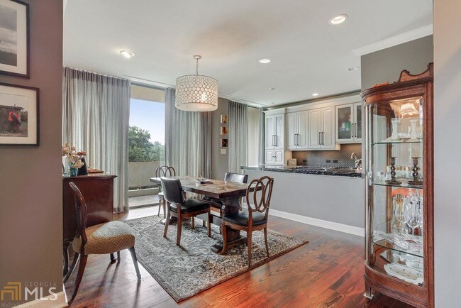 Building Photo - 2575 Peachtree Rd