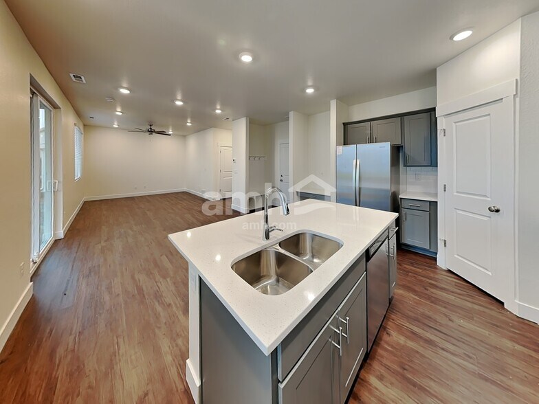 Building Photo - 7608 Mardale Ln