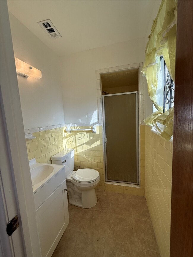 Building Photo - 7325 Ley Rd