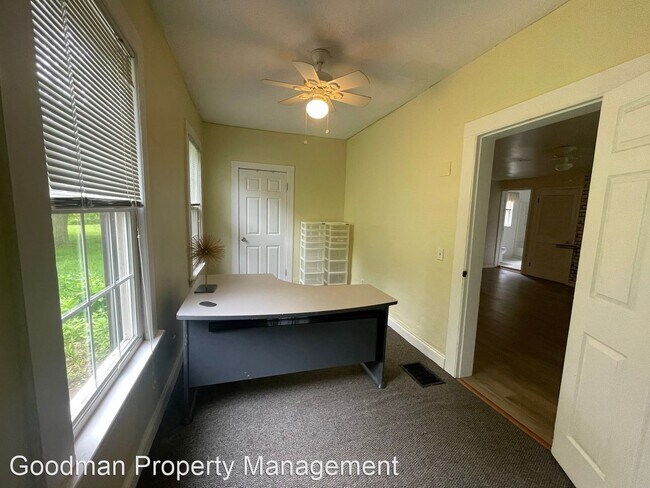 Building Photo - 3 br, 2 bath House - 675 Parma Center Road