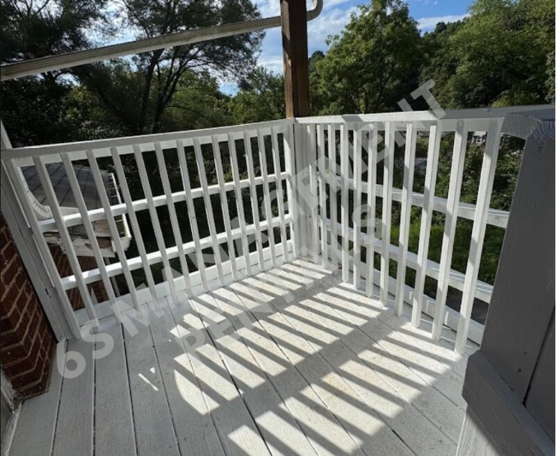 Building Photo - 1100 Harrison Ave