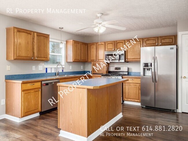 Building Photo - Beautiful 4 bedroom 2.5 bathroom home in M...