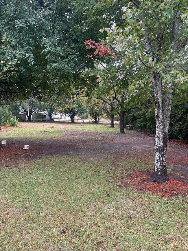 Building Photo - RENTAL HOME 3BD/2BTH