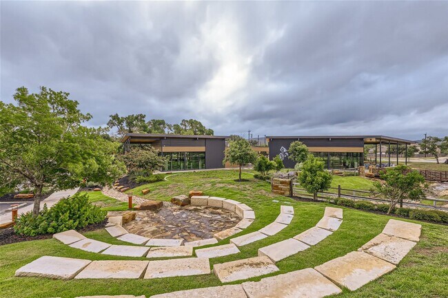 Building Photo - 3 bedroom with office in sought after Copper Canyon Community!