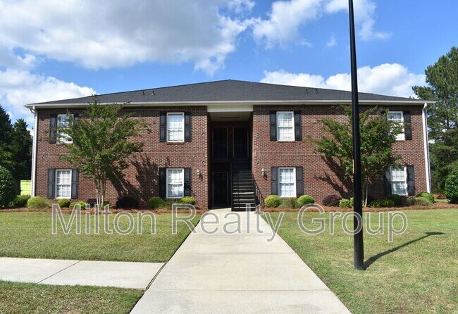 Building Photo - University Park Apartments