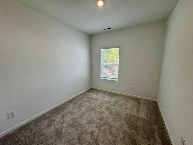 Building Photo - New Construction!  3BR/2.5BA Townhouse