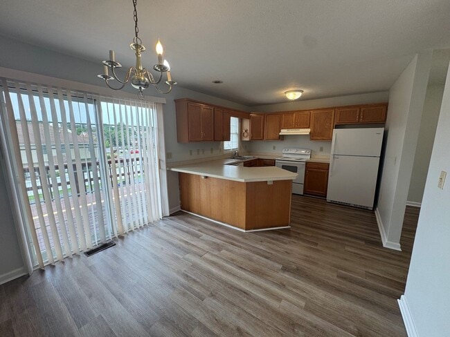 Building Photo - 1058 Oriole Ln