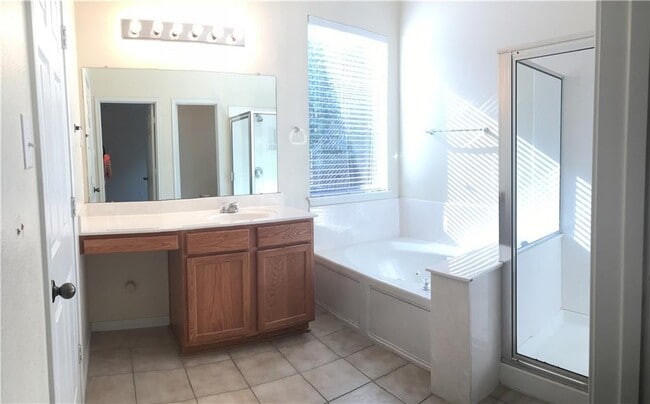 Building Photo - 13212 Kenswick Dr