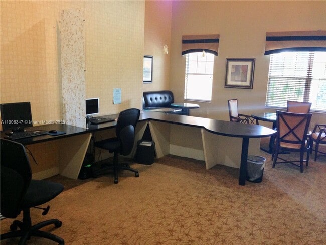 Building Photo - 6529 Emerald Dunes Dr