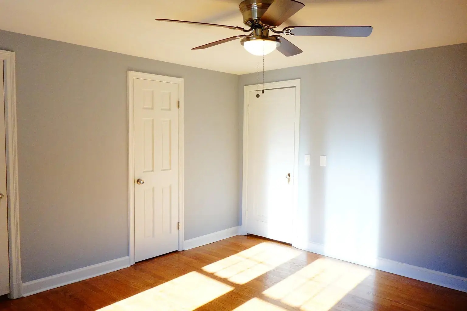 Building Photo - 910 Kennebec Ave