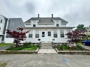 Building Photo - 114 Intervale St