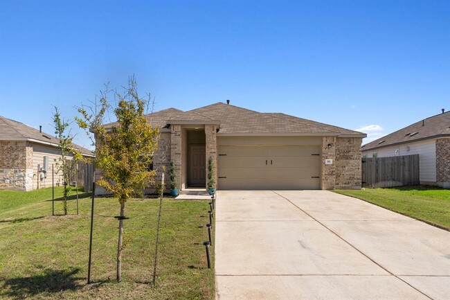 Building Photo - 185 Silver Springs Bend