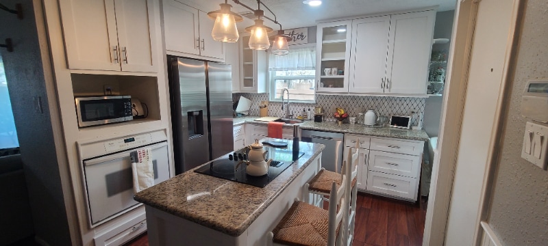 Building Photo - 2379 Briarwest Blvd