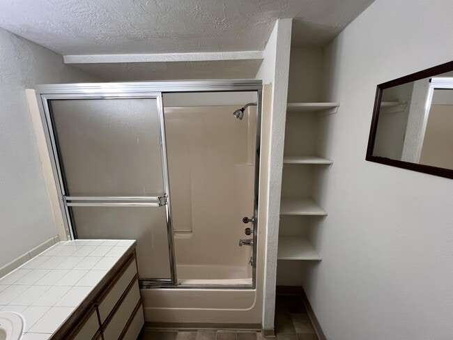 Building Photo - 100 S Davies Rd