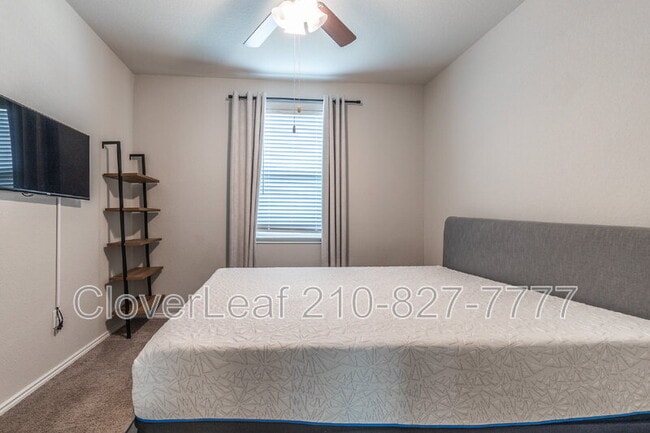 Building Photo - 266 Jaycen Ln