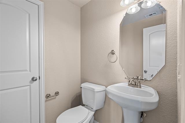 Building Photo - 4119 Mustang Ave