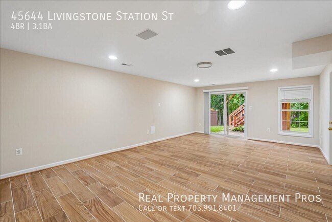 Building Photo - 45644 Livingstone Station St