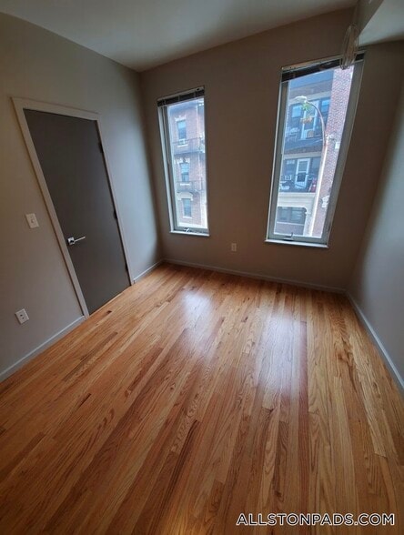 Building Photo - 57 Glenville Ave