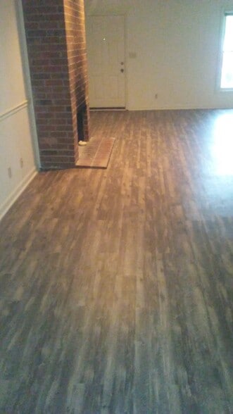 Building Photo - 4566 Knoxville Hwy