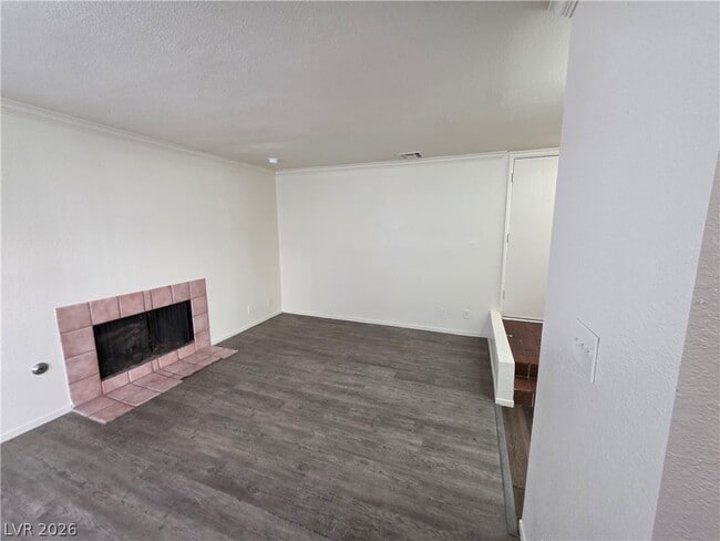 Building Photo - 5049 Spencer St