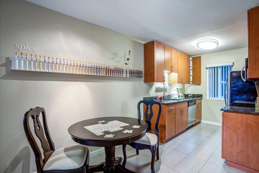 Building Photo - 20800 W Homestead Rd