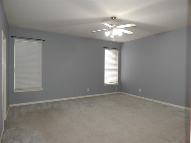 Building Photo - 2865 Laurel Oak Dr