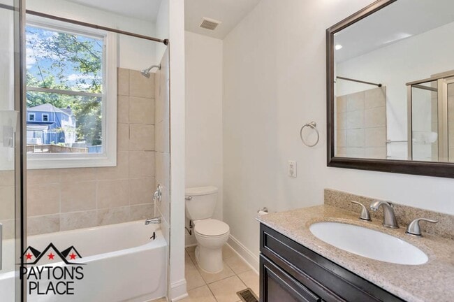 Building Photo - Beautifully Renovated in home in Historic Anacostia