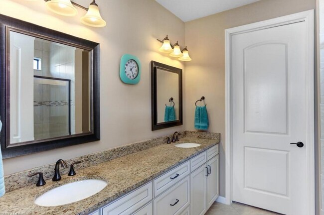 Building Photo - 20281 Corkscrew Shores Blvd