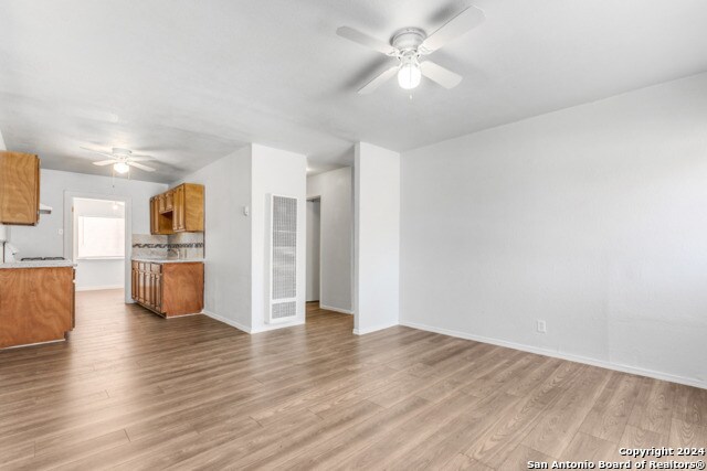 Building Photo - 6139 Lawn Valley Dr