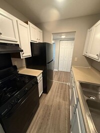 Building Photo - 2082 Fairmont Ct