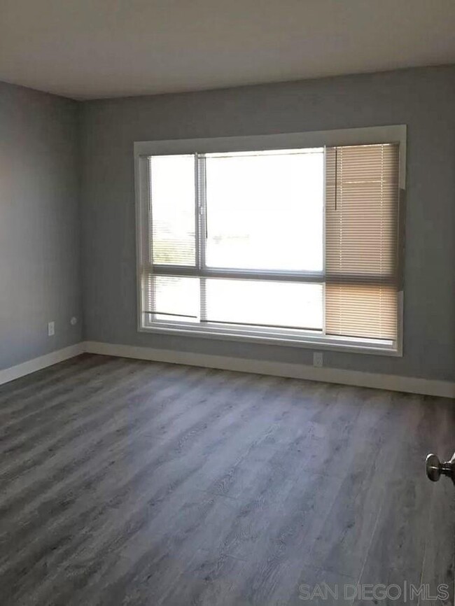 Building Photo - 1111 Seacoast Dr