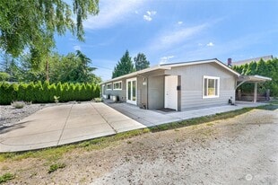 Building Photo - 1116 McLean Rd