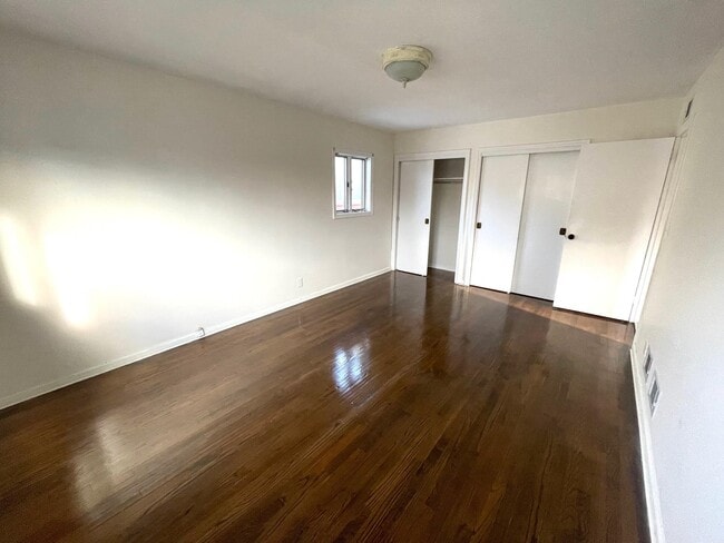 Building Photo - 153 Avenue B
