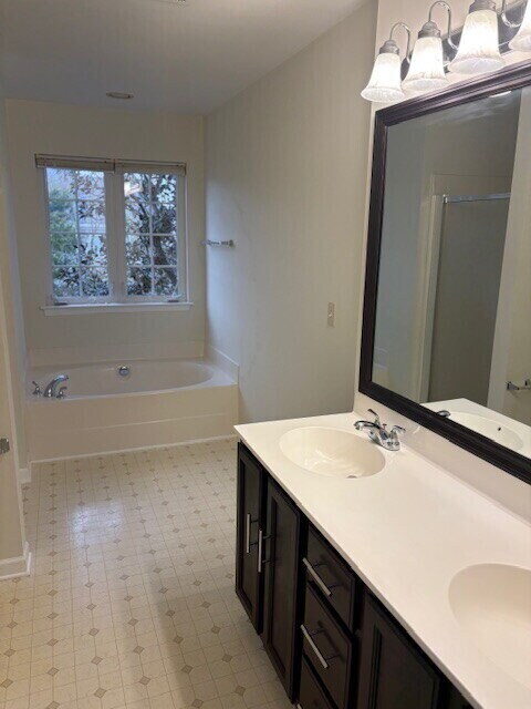 Building Photo - 3258 Nolen Ln