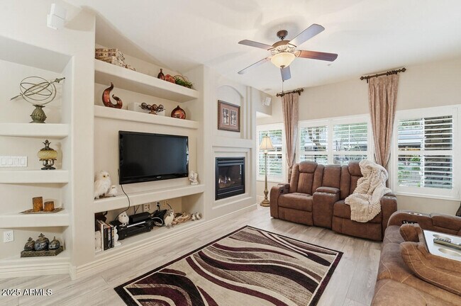 Building Photo - 5350 E Deer Valley Dr