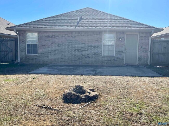 Building Photo - 28081 Chasebrook Dr